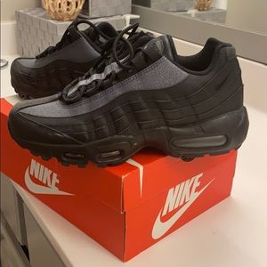 Women’s Nike AirMax 95
